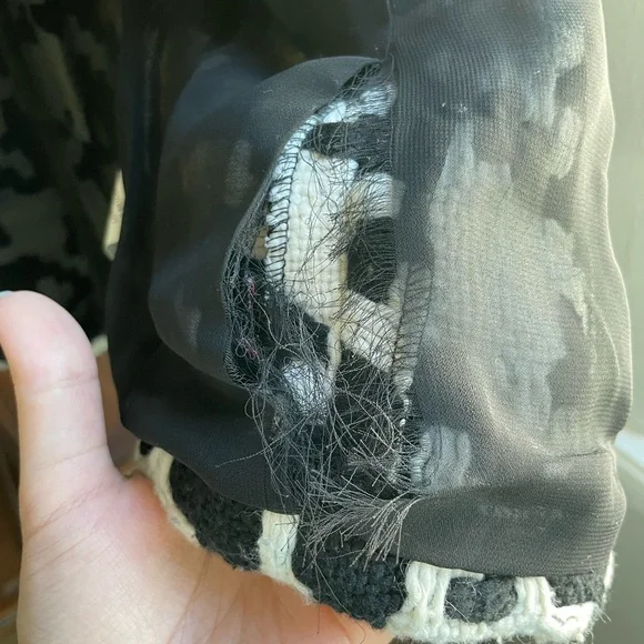 Black and White Houndstooth Sleeveless vest women’s size small - Picture 12 of 13